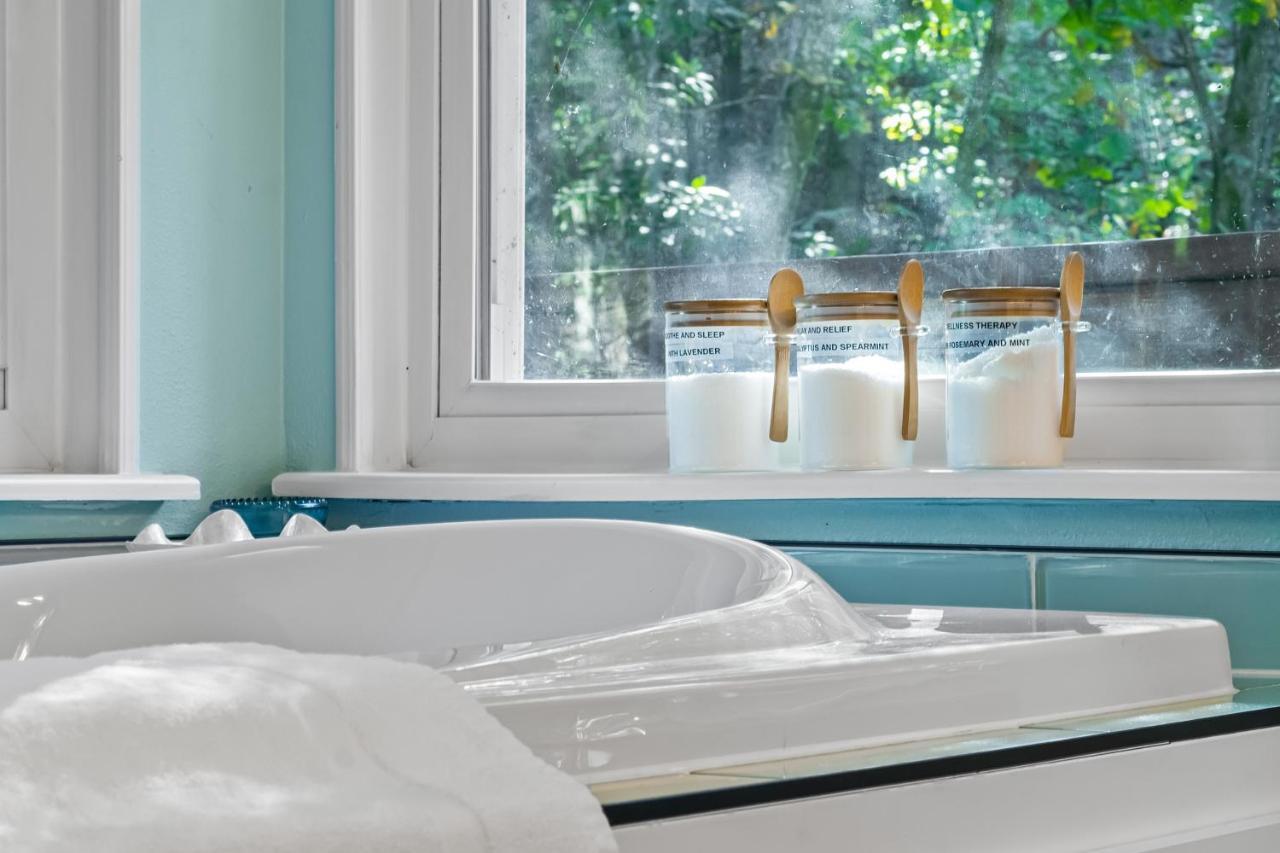 Tranquility Cove Villa Rogers Ngoại thất bức ảnh